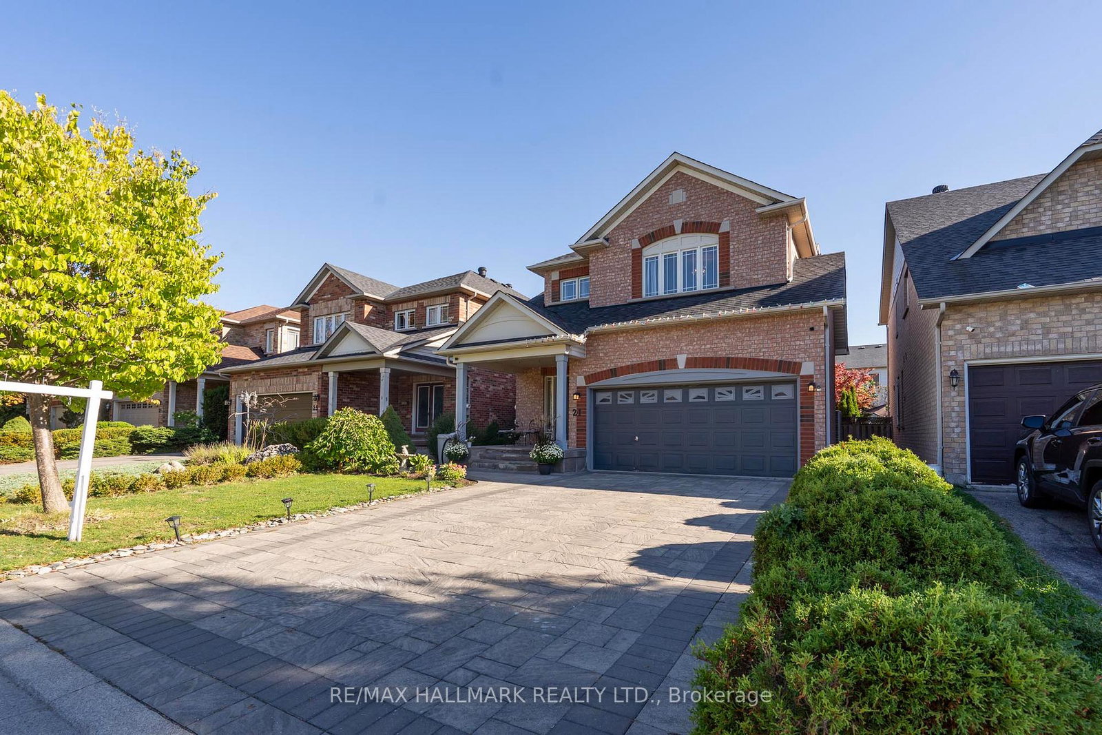 21-brooks-avenue-aurora-ontario-n12987578