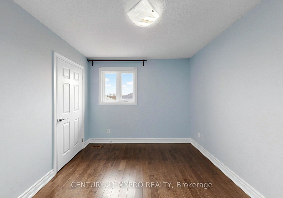 33-erla-court-markham-ontario-n12987848