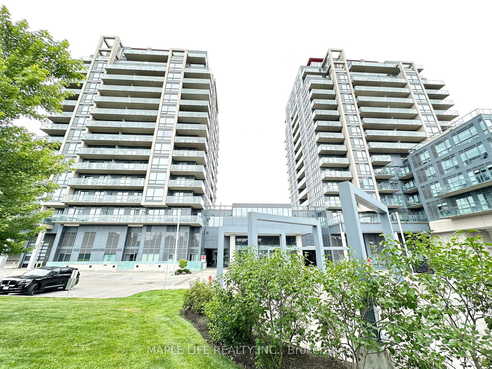 9090-yonge-street-richmond-hill-ontario-n12987888
