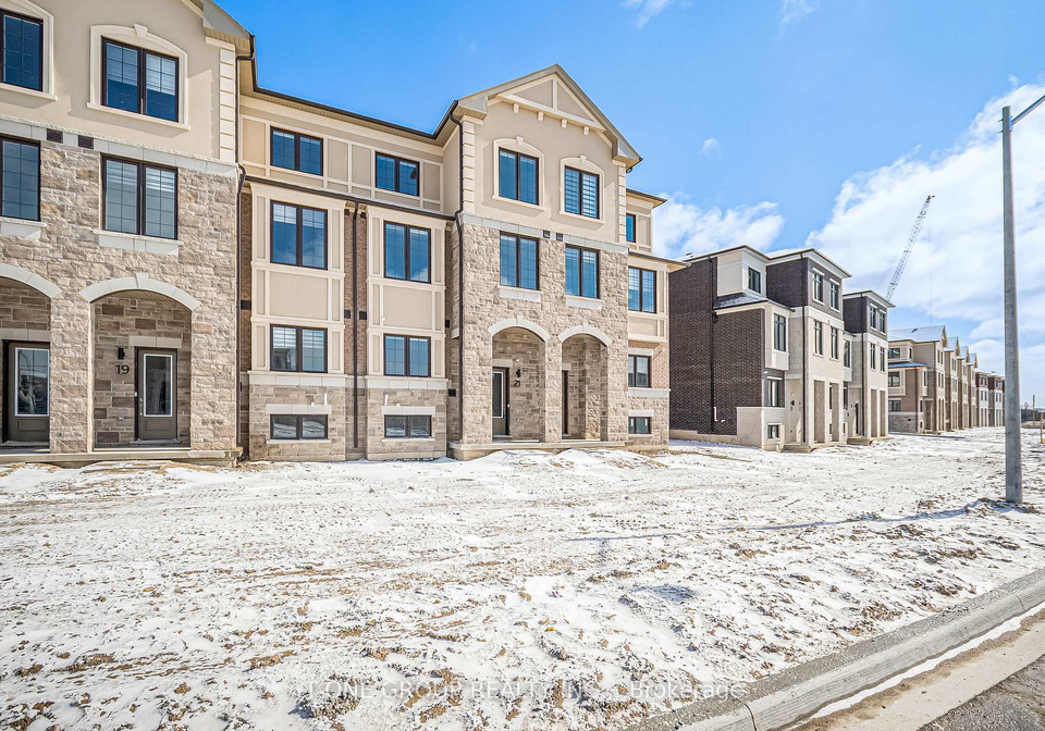 21-victor-metcalf-lane-richmond-hill-ontario-n12987920