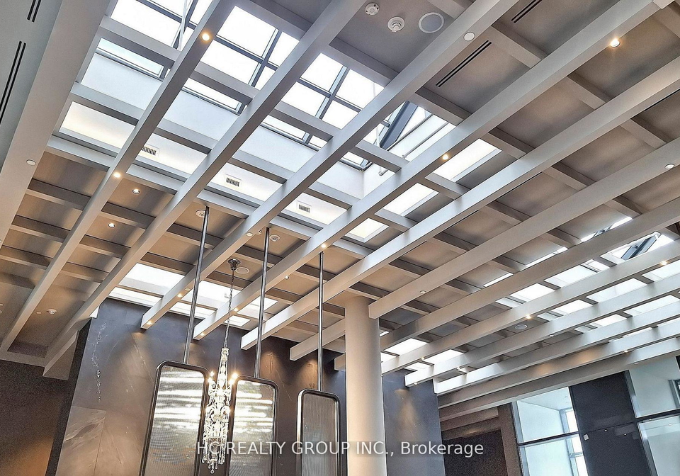 8-interchange-way-vaughan-ontario-n12988562