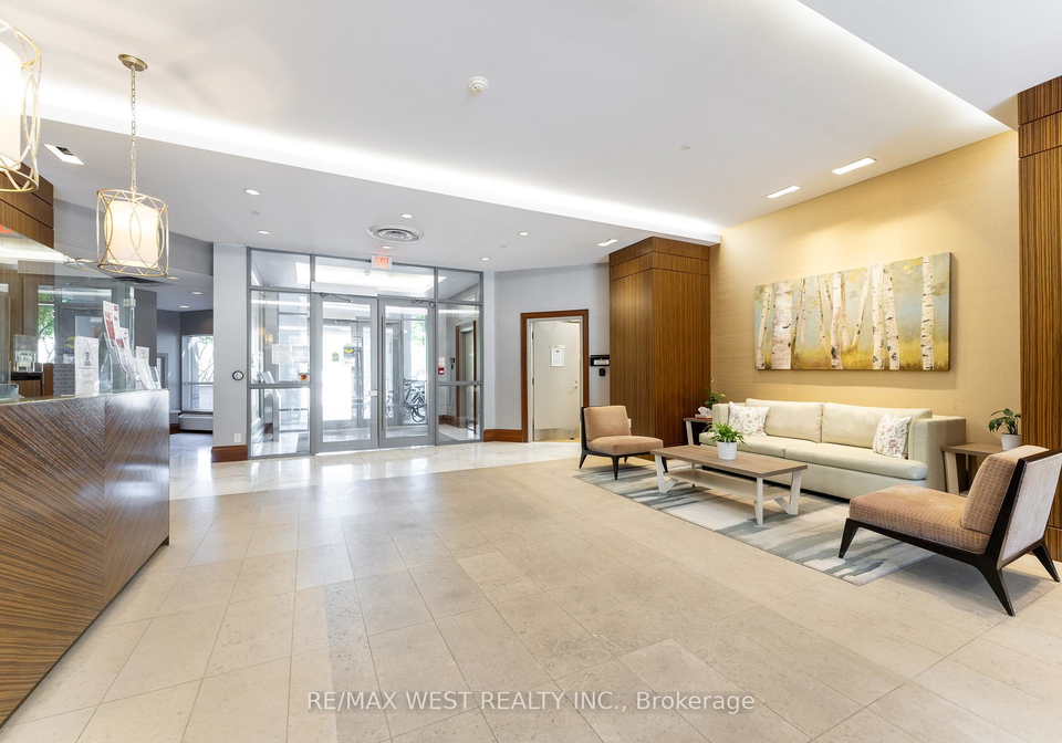 111-civic-square-gate-aurora-ontario-n12990064