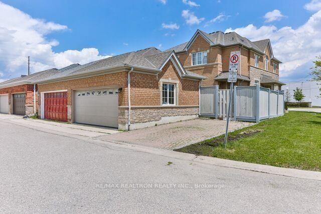 20-forest-run-boulevard-vaughan-ontario-n12990078