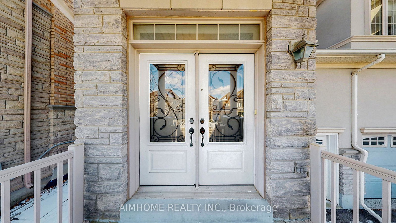 18-bristlewood-crescent-vaughan-ontario-n12990292