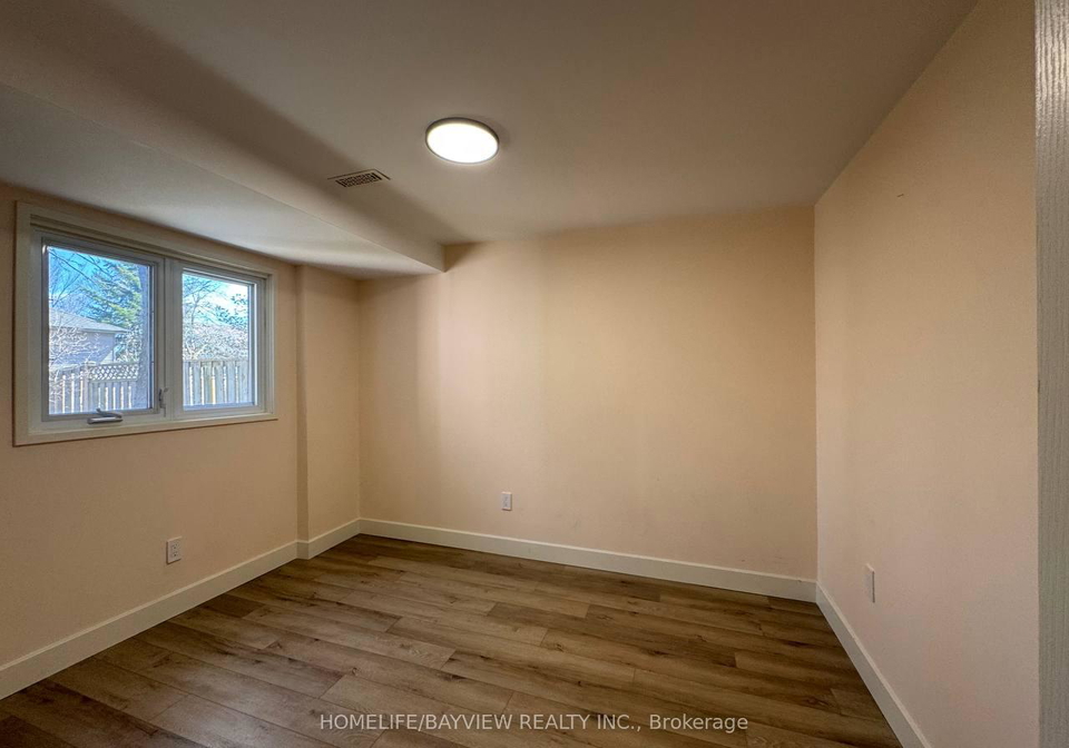 4-mendys-forestlower-level-aurora-ontario-n12990578