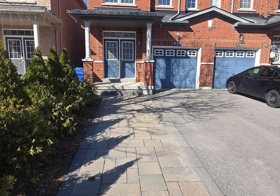 737-john-cole-court-newmarket-ontario-n12990594