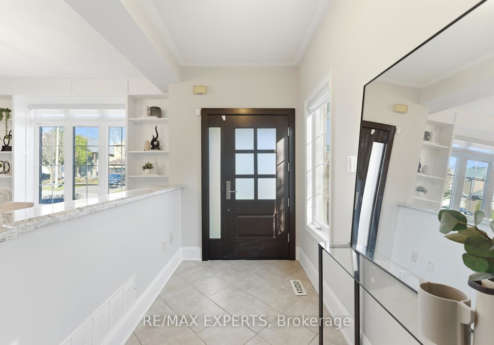 219-regency-view-heights-vaughan-ontario-n12990654