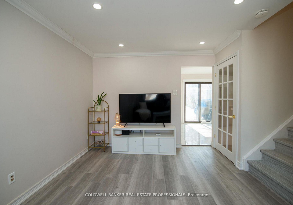 781-sunnypoint-drive-newmarket-ontario-n12991004