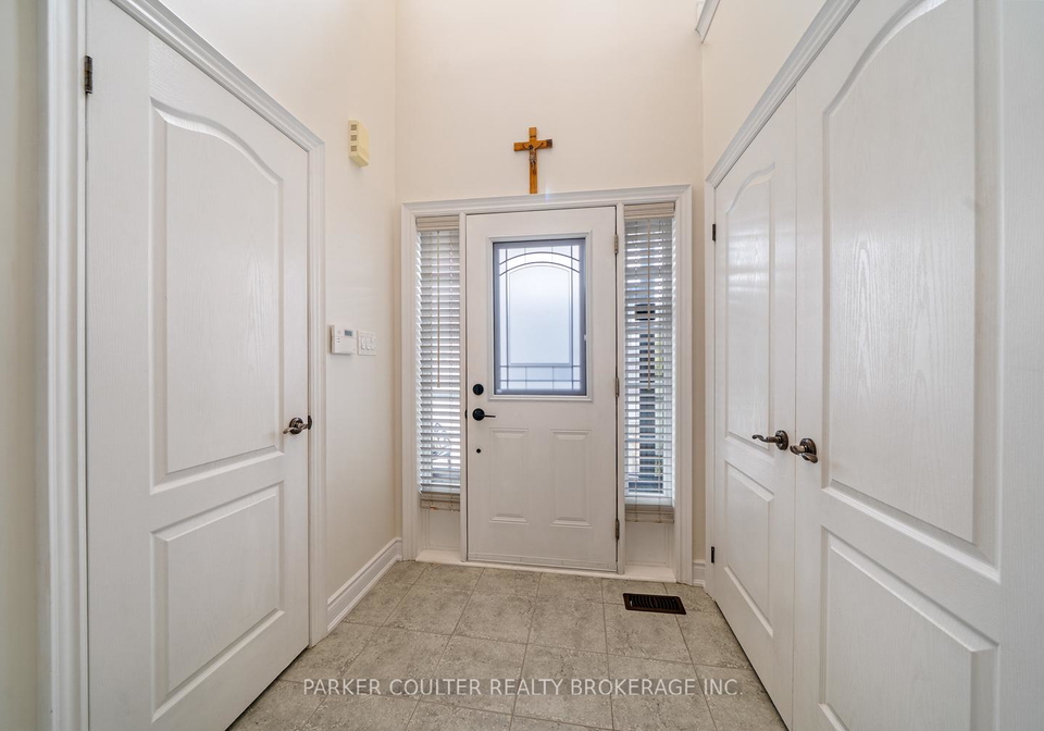 318-miller-park-avenue-bradford-west-gwillimbury-ontario-n12991138
