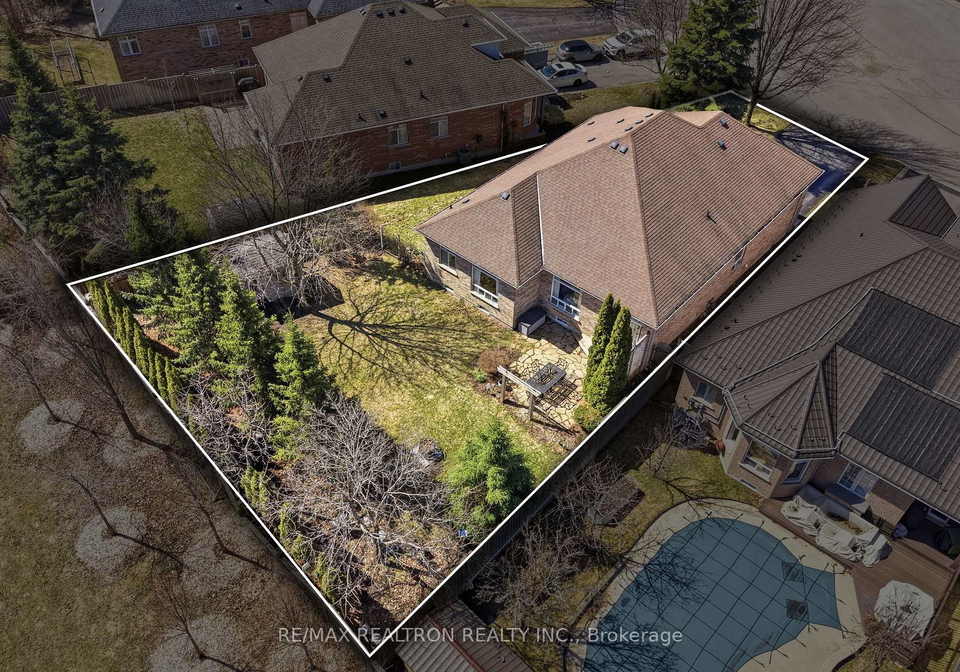 913-bayley-court-newmarket-ontario-n12991322