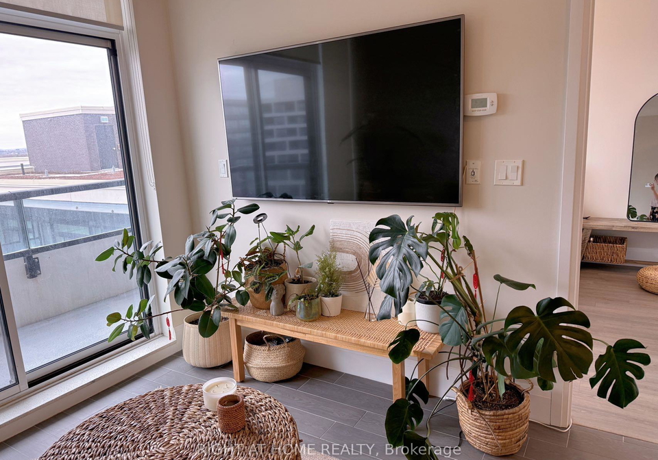 15-water-walk-drive-markham-ontario-n12991574