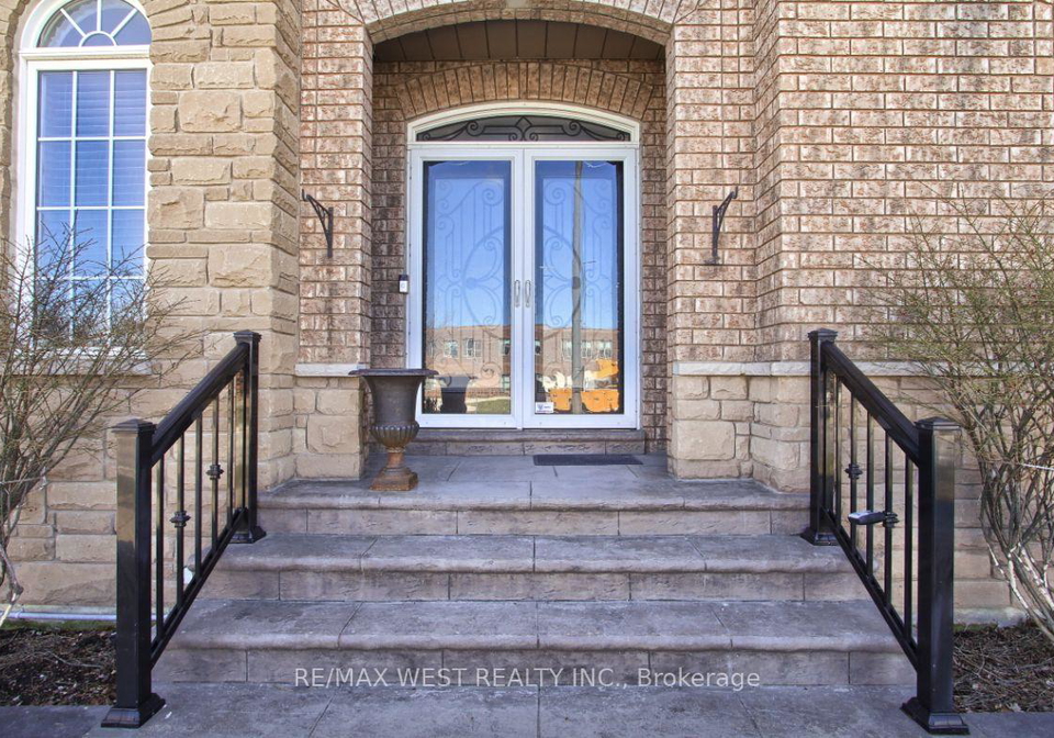 2-sgotto-boulevard-vaughan-ontario-n12991754