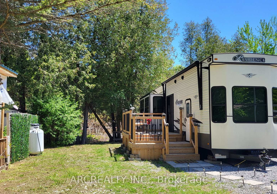 69-horseshoe-circle-georgina-ontario-n12992066