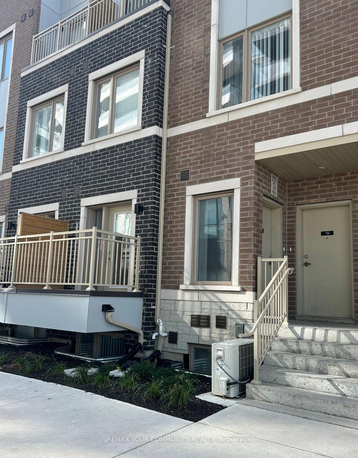 39-honeycrisp-crescent-vaughan-ontario-n12992646