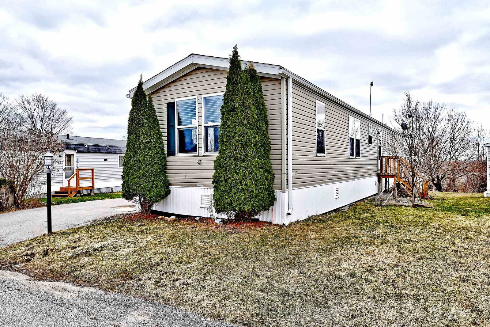 41-sunrise-circle-bradford-west-gwillimbury-ontario-n12993020