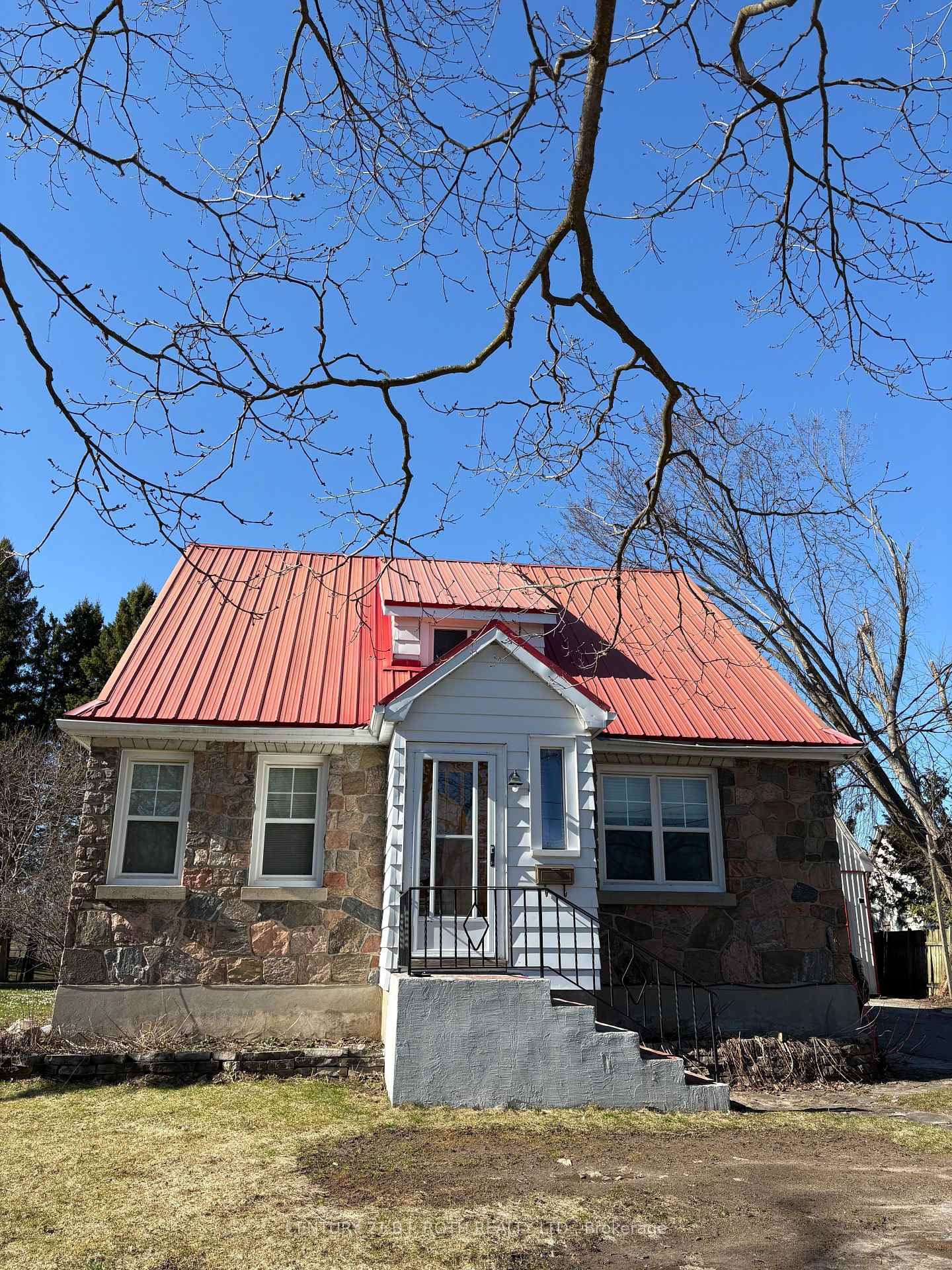 2216-victoria-street-n-innisfil-ontario-n12993350