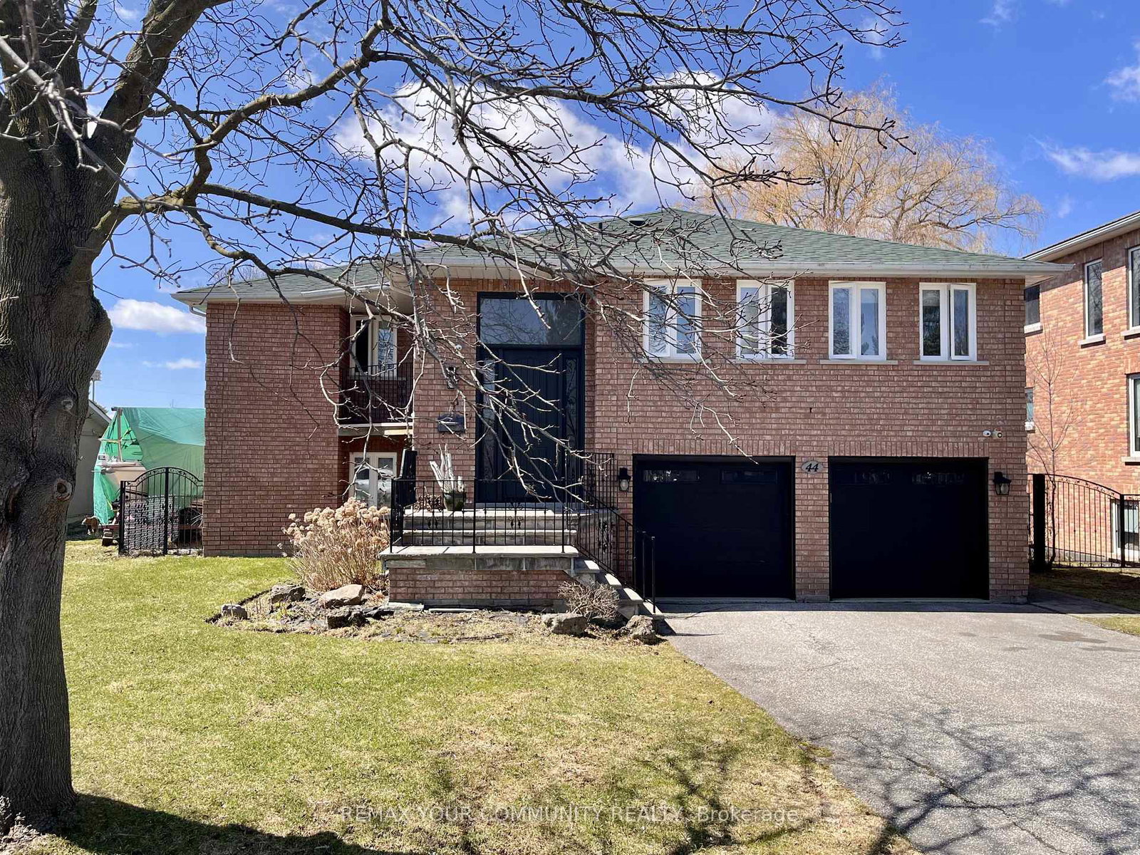 44-canal-street-georgina-ontario-n12994058