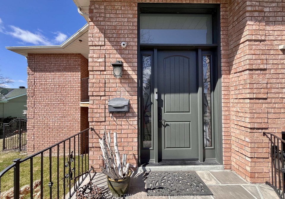 44-canal-street-georgina-ontario-n12994058