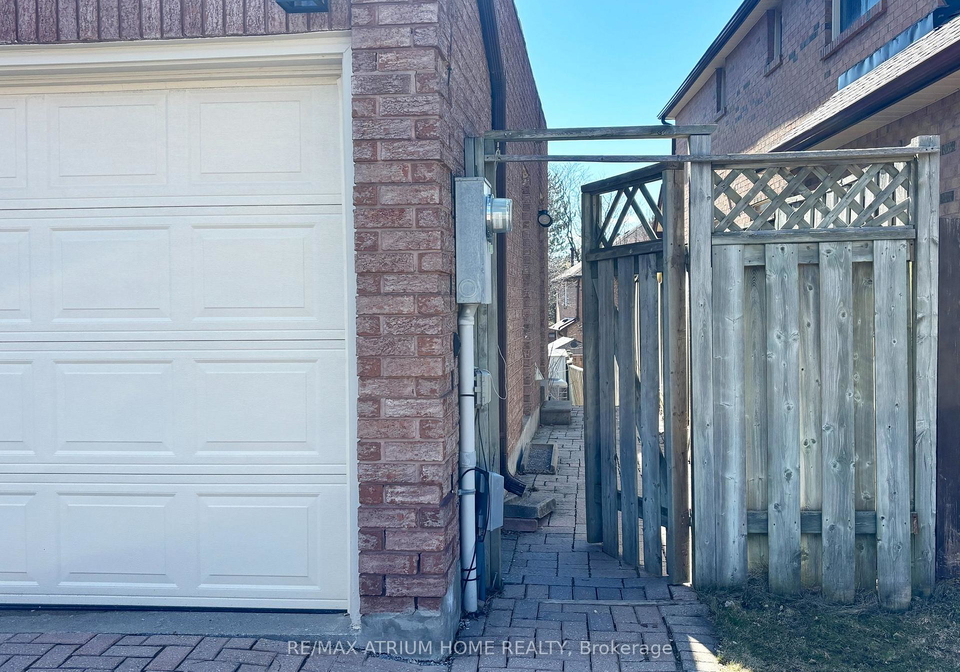 18-huntington-park-drive-markham-ontario-n12994086