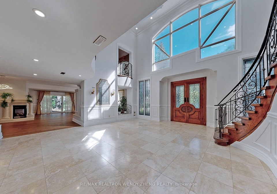 305-woodland-acres-crescent-vaughan-ontario-n12994098