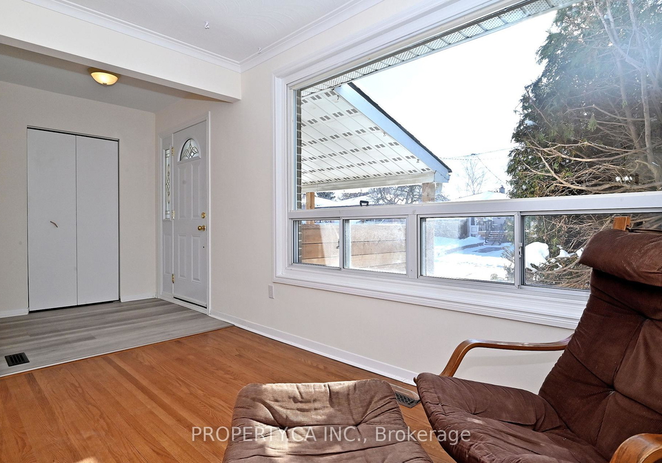701-sunnypoint-drive-newmarket-ontario-n12994884