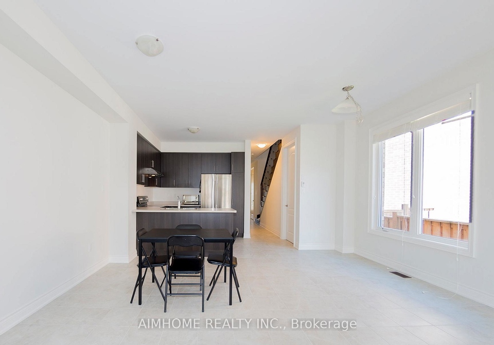 11-kester-court-east-gwillimbury-ontario-n12995400