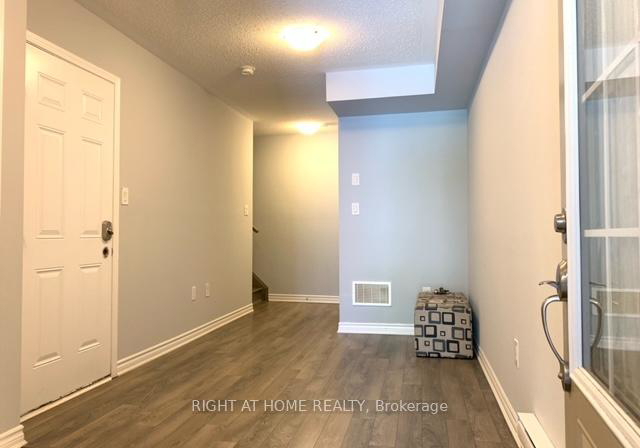 43-minlow-way-aurora-ontario-n12995588