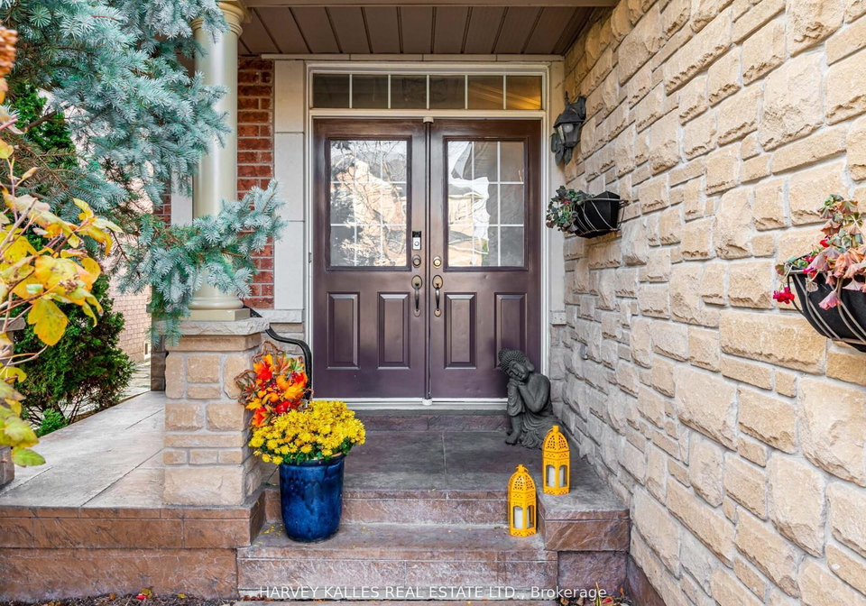 12-barberry-crescent-richmond-hill-ontario-n12995880