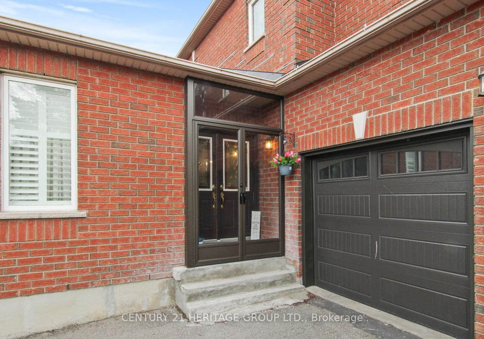 160-carlyle-crescent-aurora-ontario-n12997604