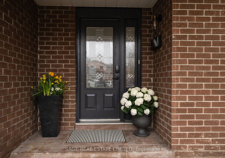 228-yorkshire-drive-newmarket-ontario-n12997870