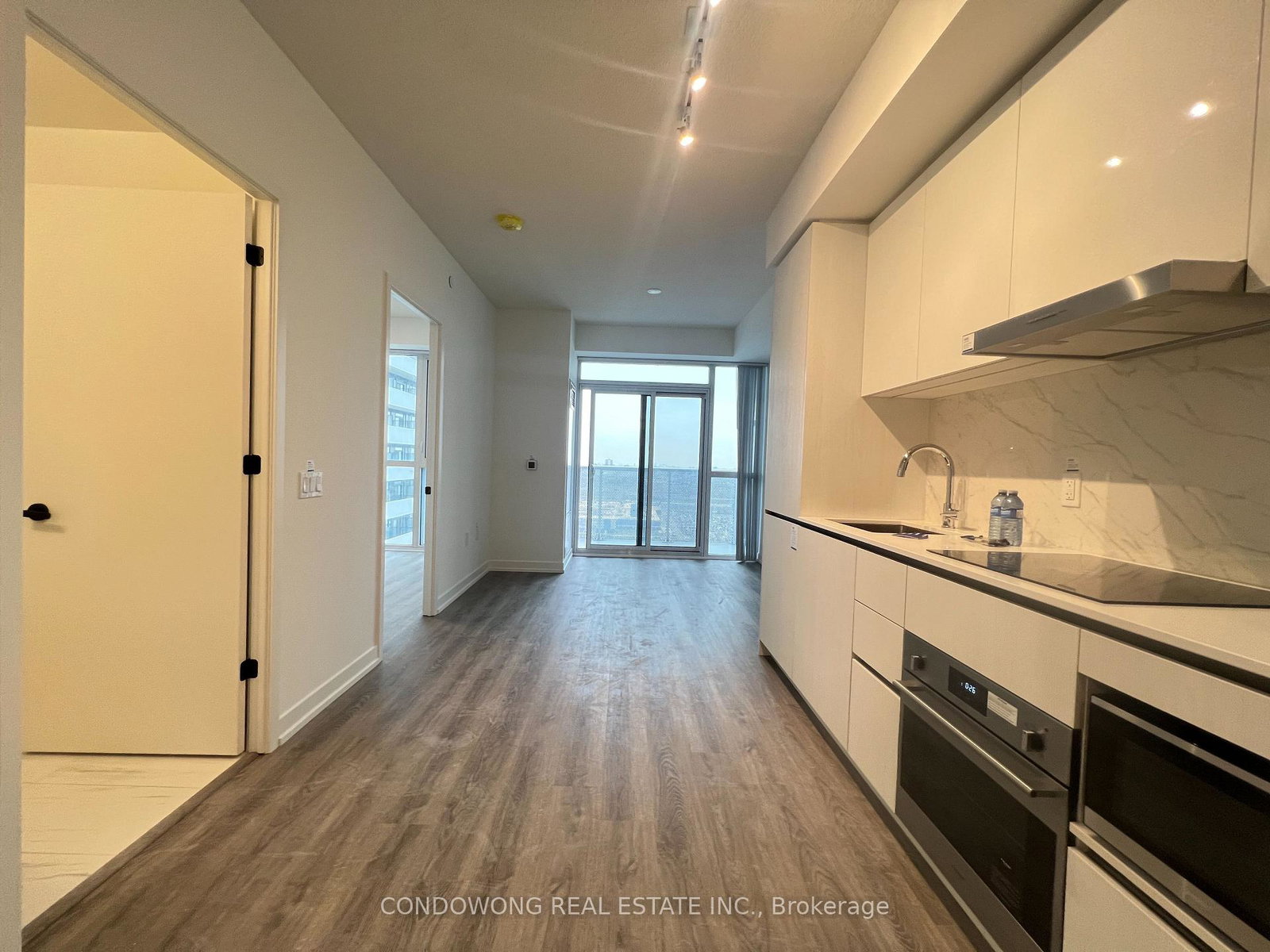 8-interchange-way-vaughan-ontario-n12998490