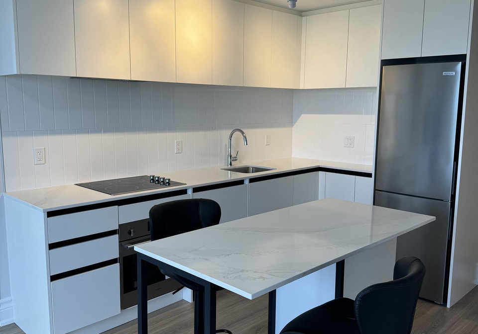 7950-bathurst-street-vaughan-ontario-n12999066