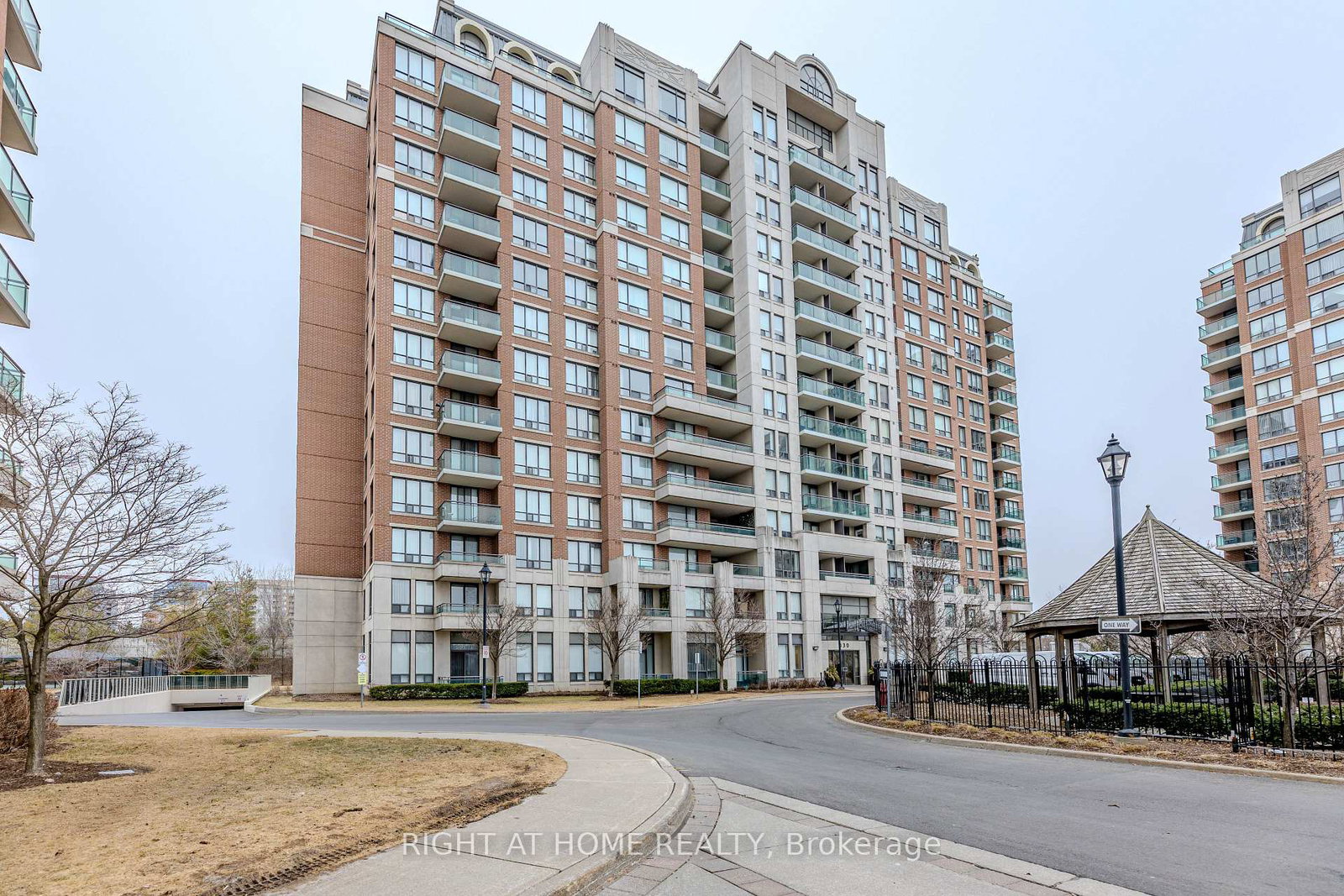 330-red-maple-road-richmond-hill-ontario-n12999248