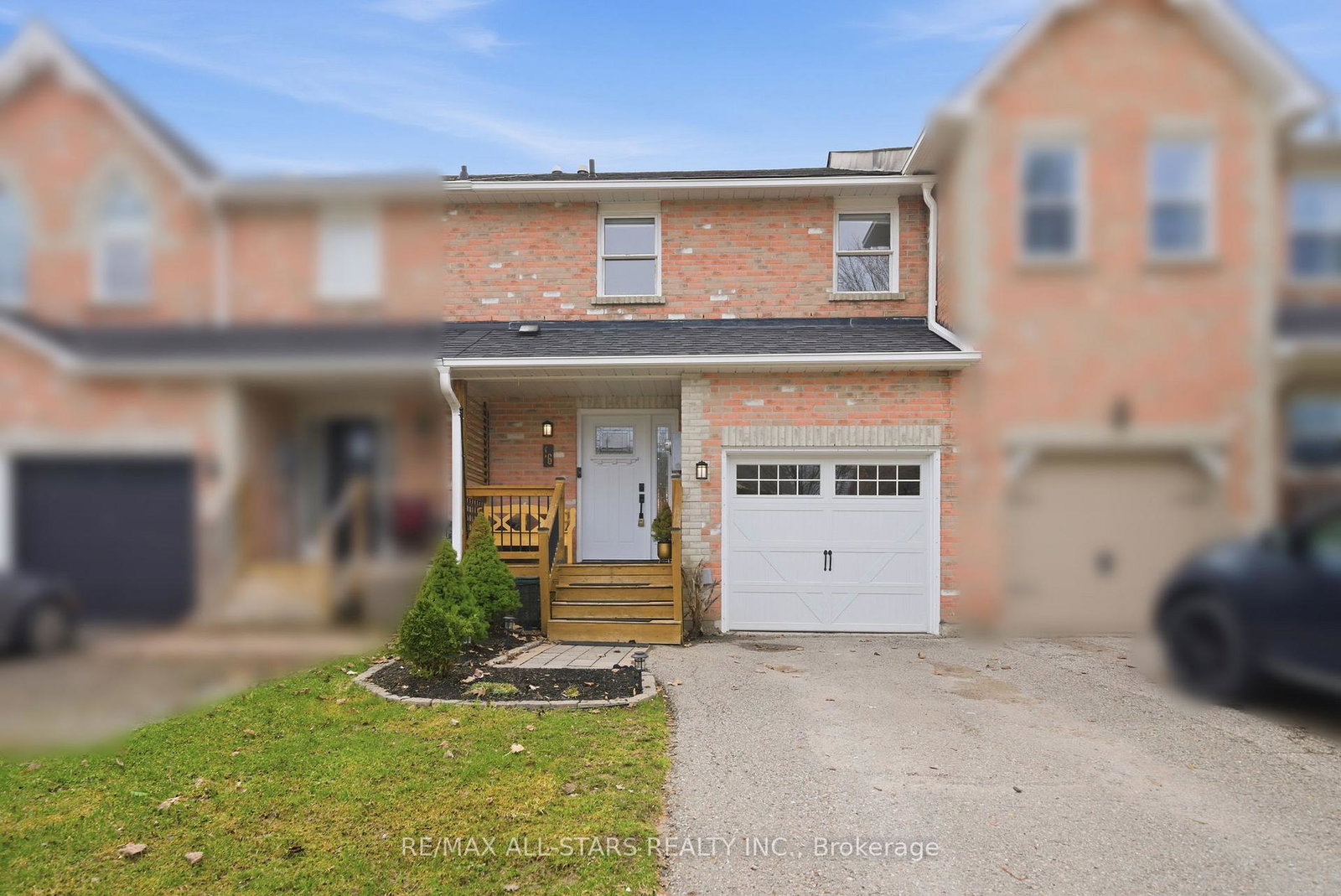 16-wheler-court-uxbridge-ontario-n12999634
