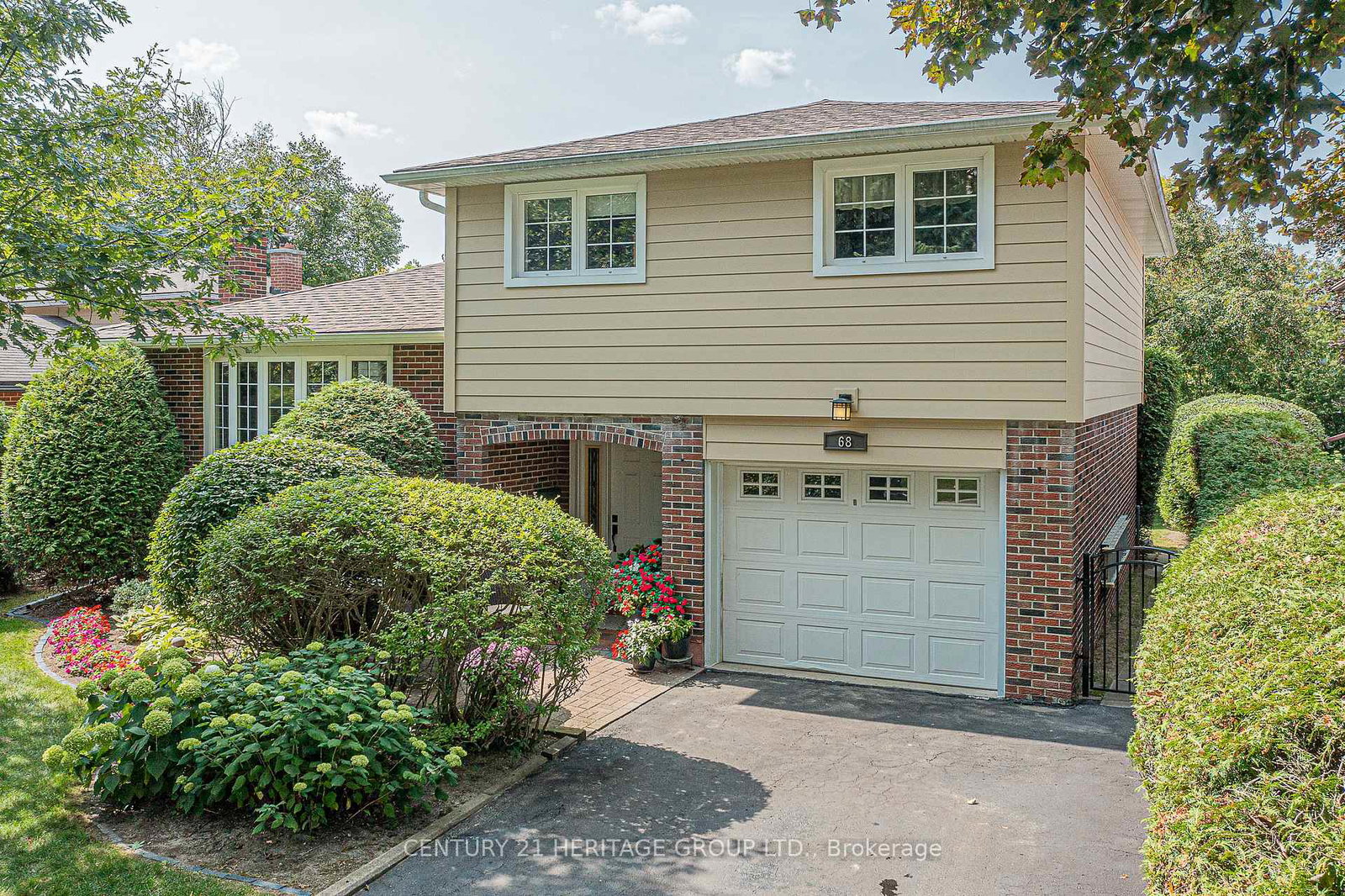 68-highland-avenue-newmarket-ontario-n13000308