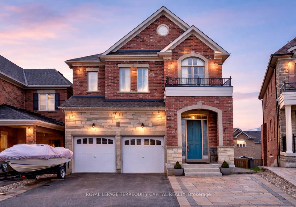 22-walter-tunny-crescent-east-gwillimbury-ontario-n13000458