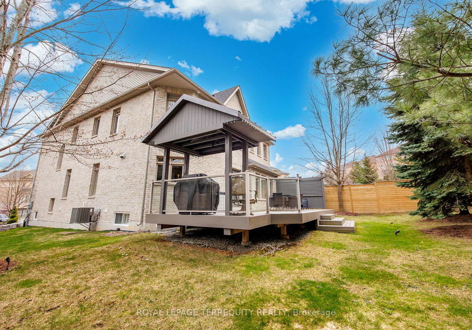 244-frederick-curran-lane-newmarket-ontario-n13000658