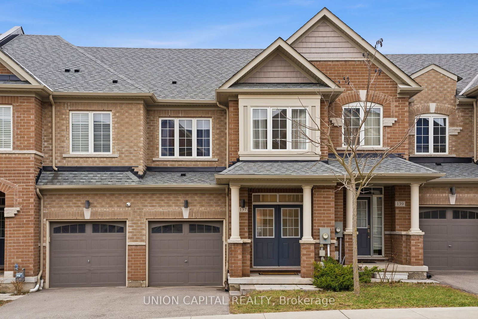 137-knott-end-crescent-newmarket-ontario-n13000896