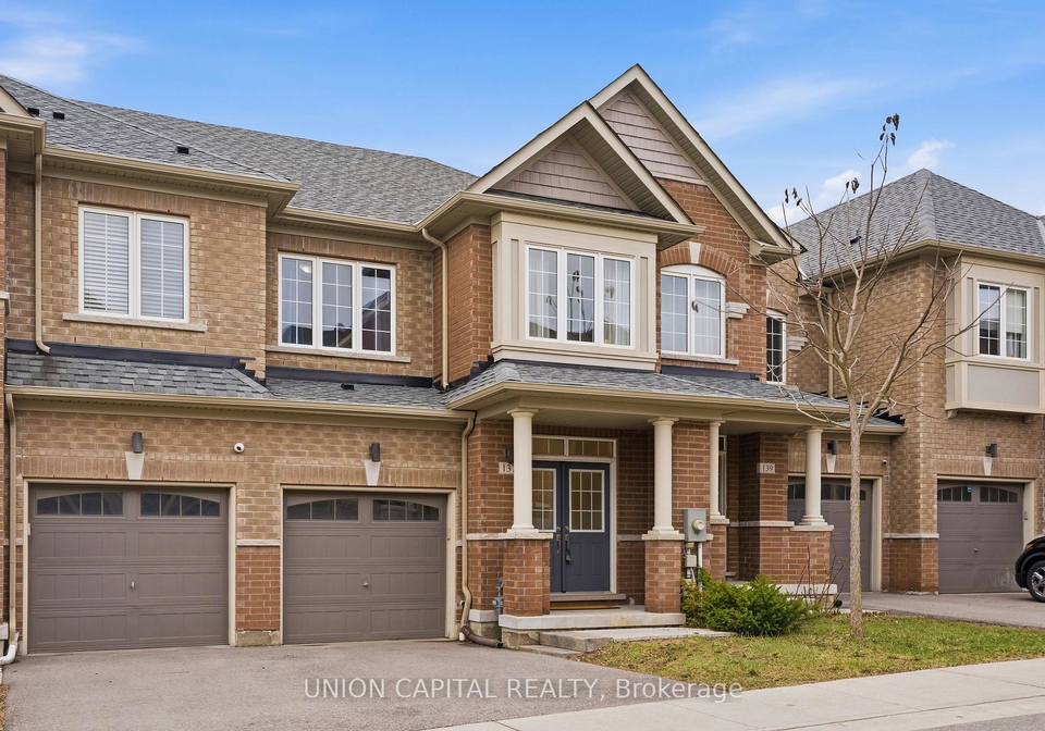 137-knott-end-crescent-newmarket-ontario-n13000896