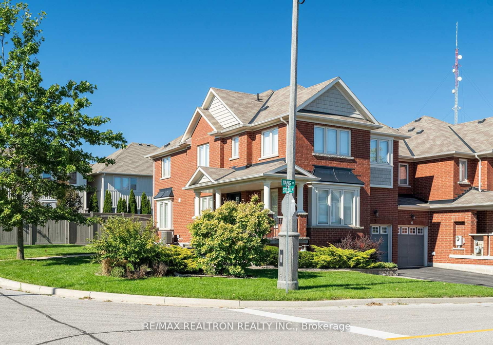 2-yang-street-richmond-hill-ontario-n13001352