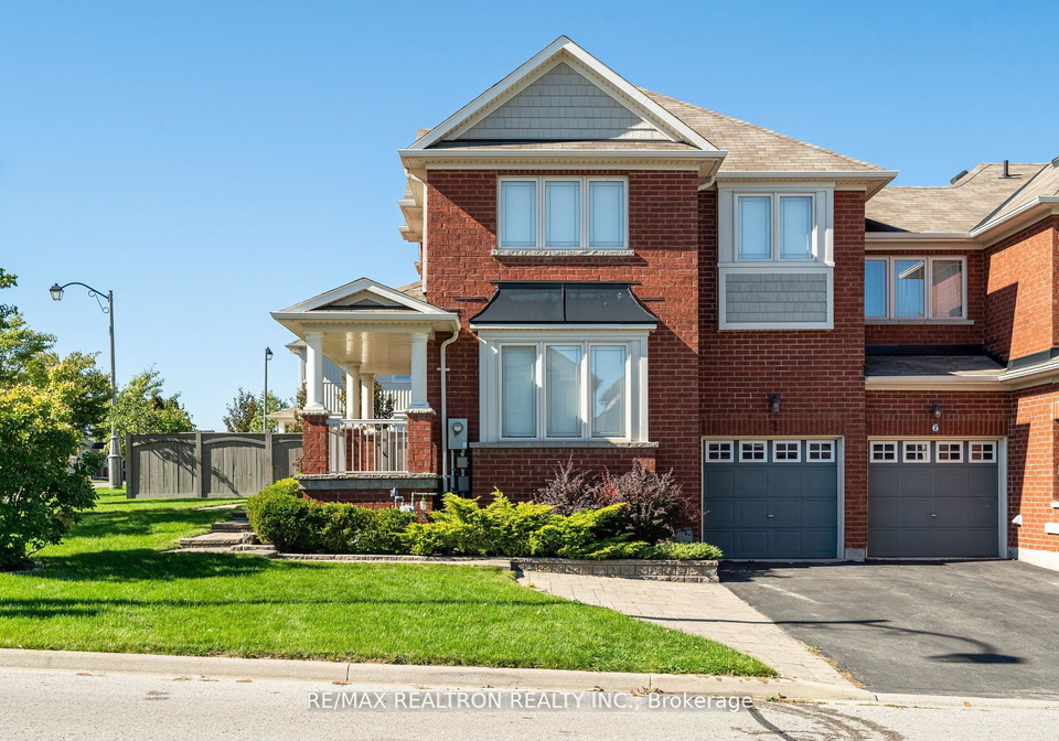 2-yang-street-richmond-hill-ontario-n13001352