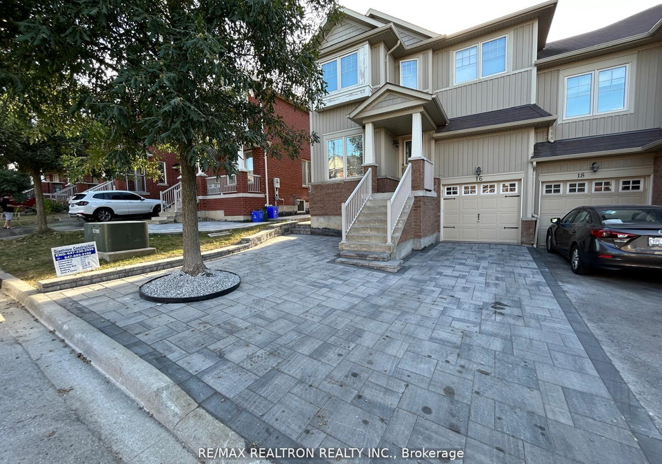 16-yang-street-w-richmond-hill-ontario-n13001368