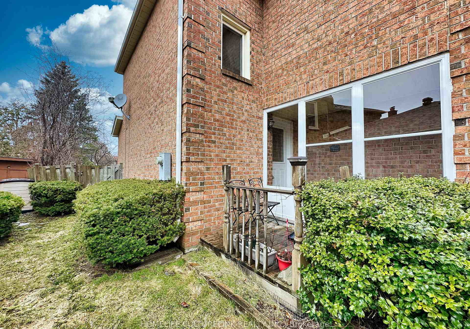 18-eugenia-court-markham-ontario-n13002096