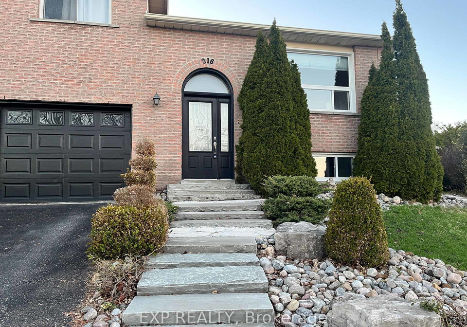 216-colborne-street-ne-bradford-west-gwillimbury-ontario-n13002142