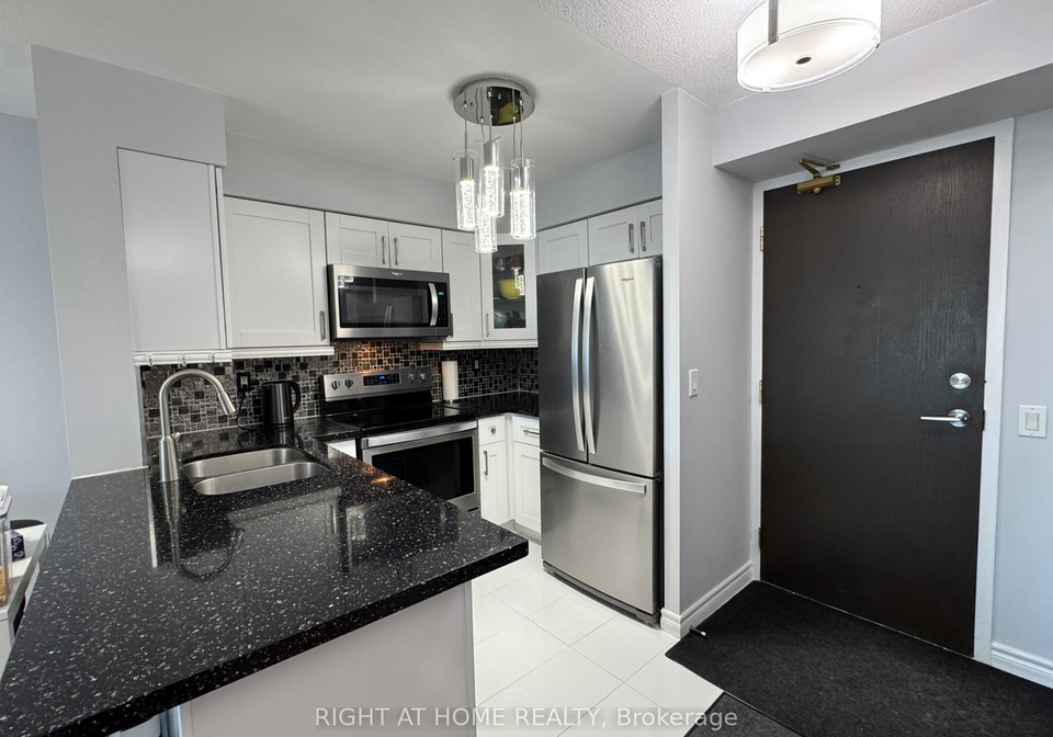 23-oneida-crescent-richmond-hill-ontario-n13002578