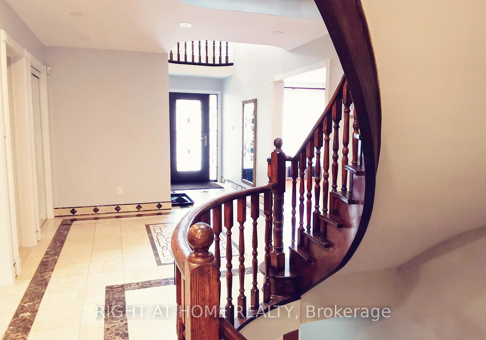 358-valleymede-drive-richmond-hill-ontario-n13002638