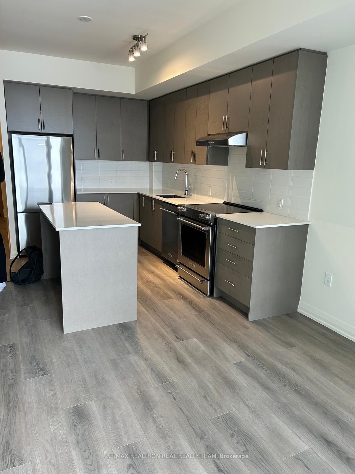 8960-jane-street-vaughan-ontario-n13003122