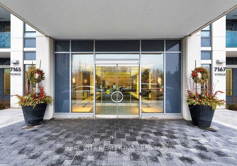 7167-yonge-street-markham-ontario-n13003644