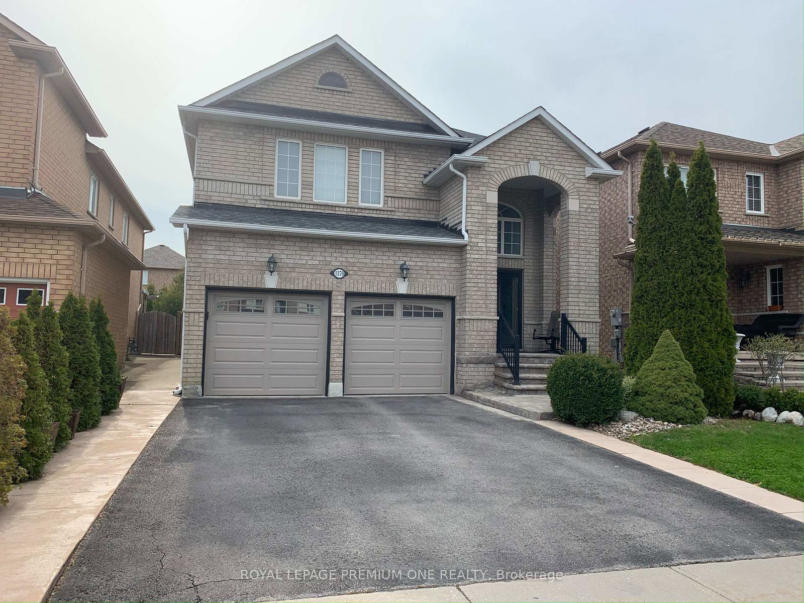 1370-clarence-street-vaughan-ontario-n13003730