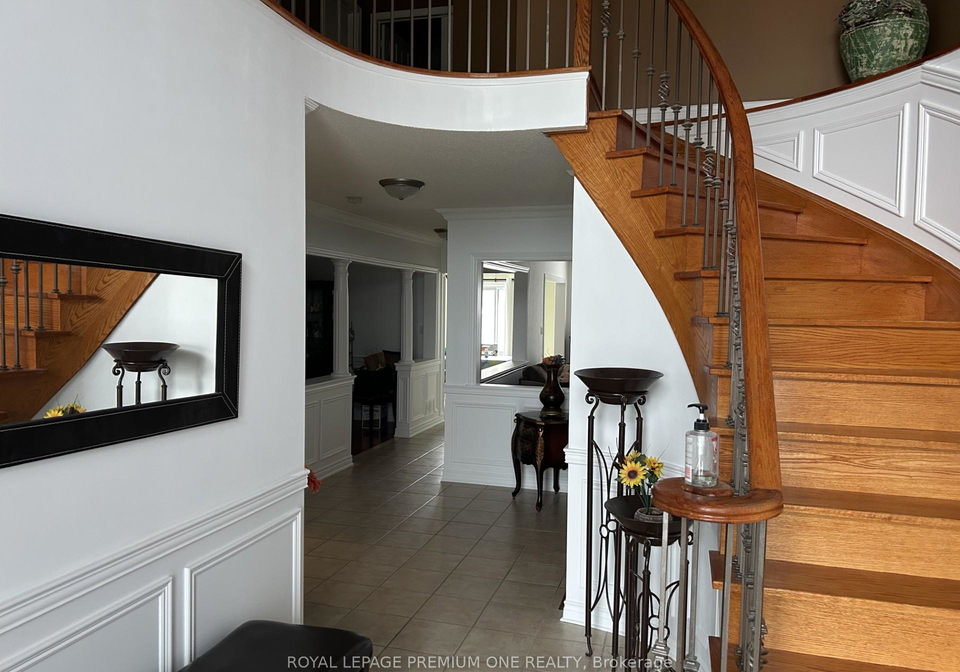 1370-clarence-street-vaughan-ontario-n13003730